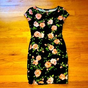 Sale 4/$20: Forever 21 S pink roses dress with stretch, 95 cotton/5 spandex NWOT